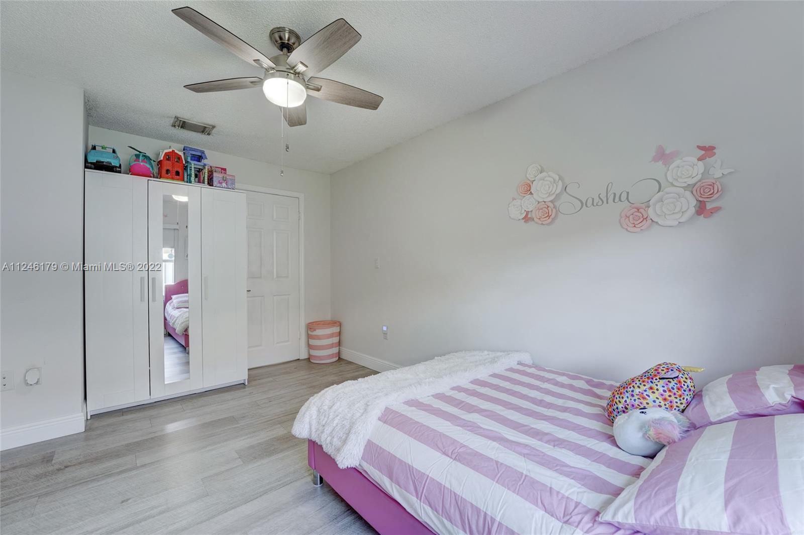 1055 NW 125th Ter