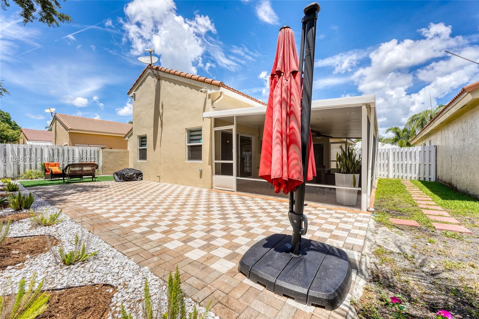 1055 NW 125th Ter