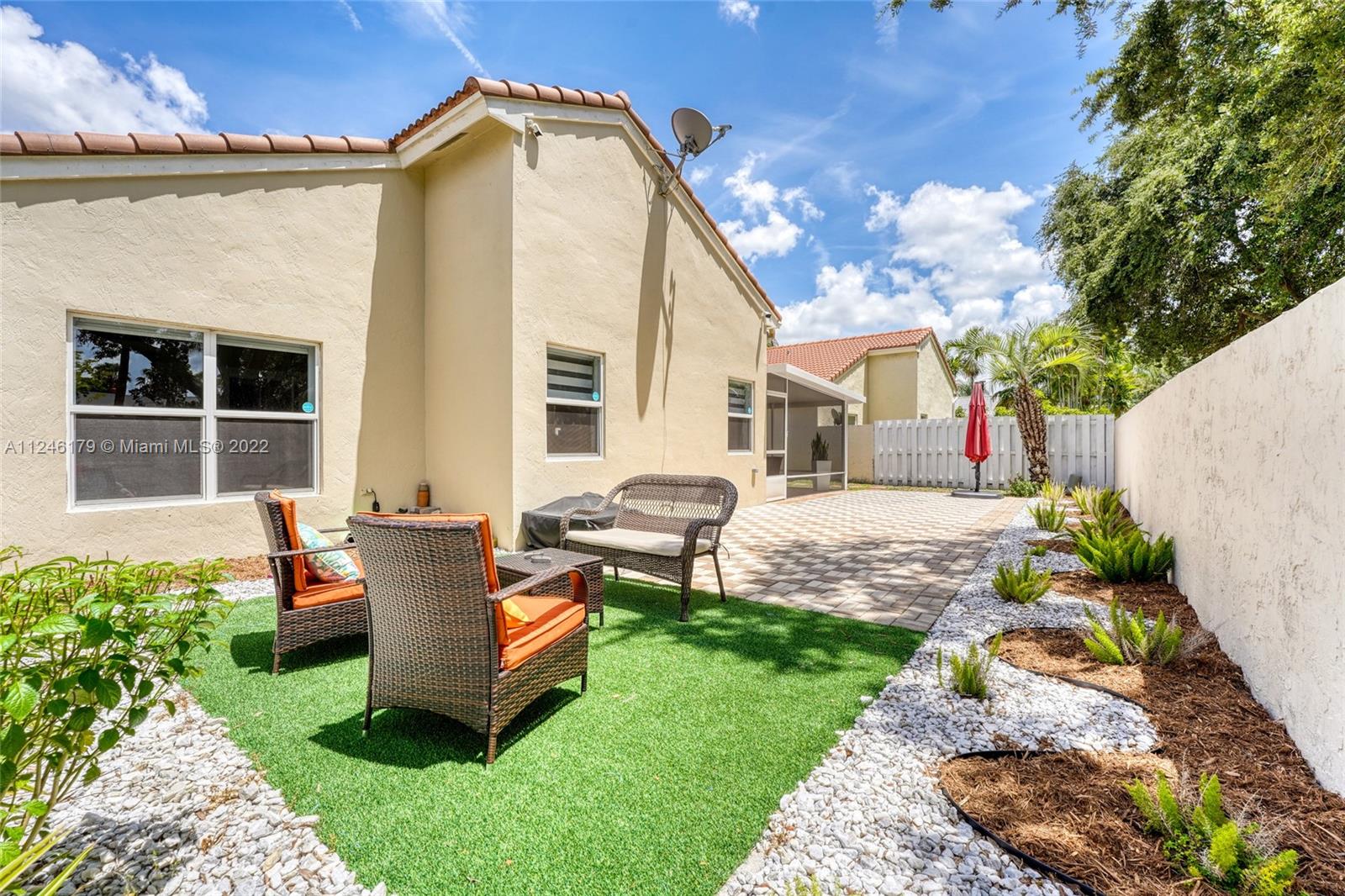 1055 NW 125th Ter