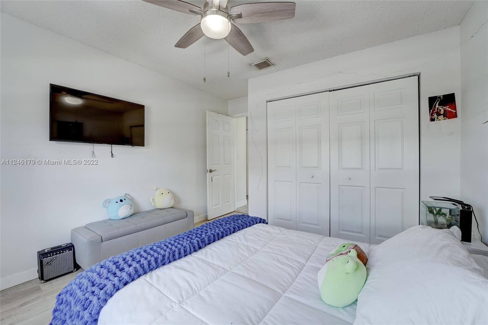 1055 NW 125th Ter