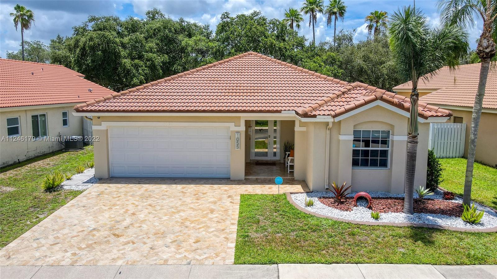 1055 NW 125th Ter