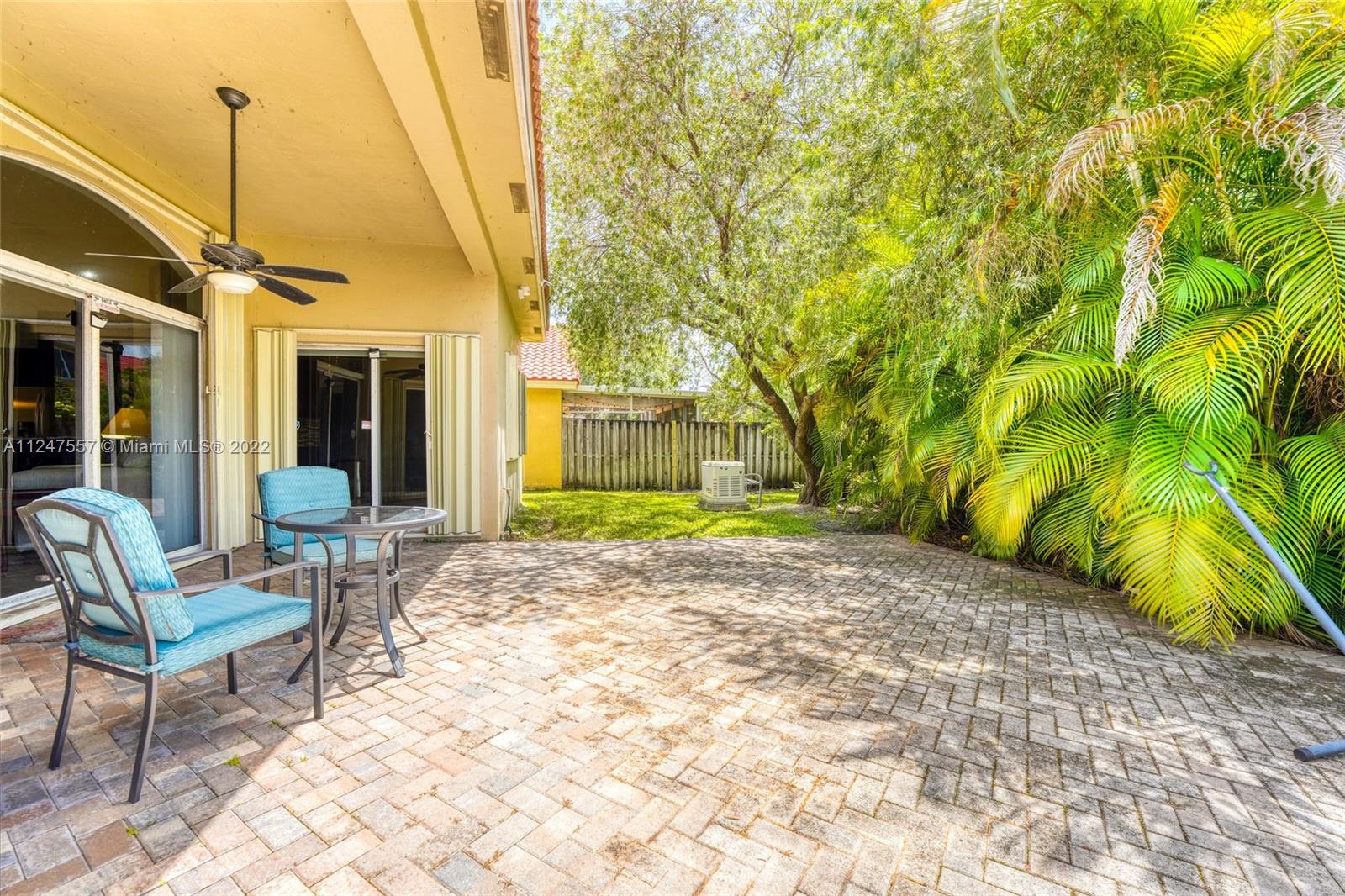 14732 Vista Luna Dr