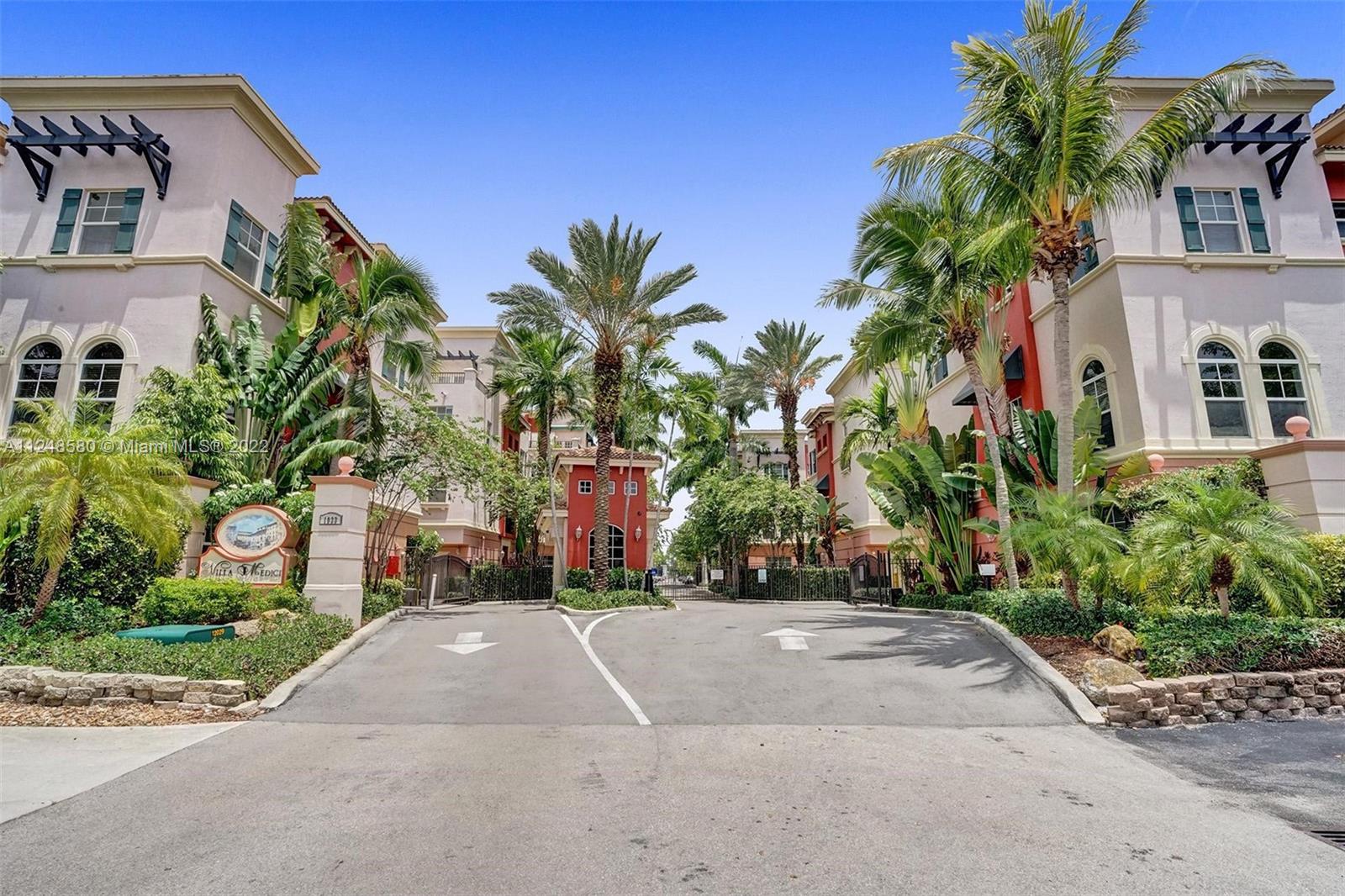 1033 NE 17th Way Unit: 702