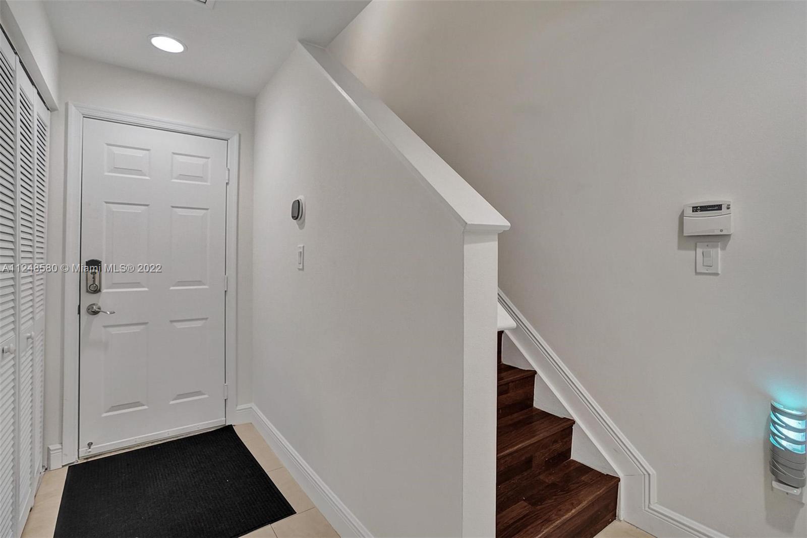 1033 NE 17th Way Unit: 702