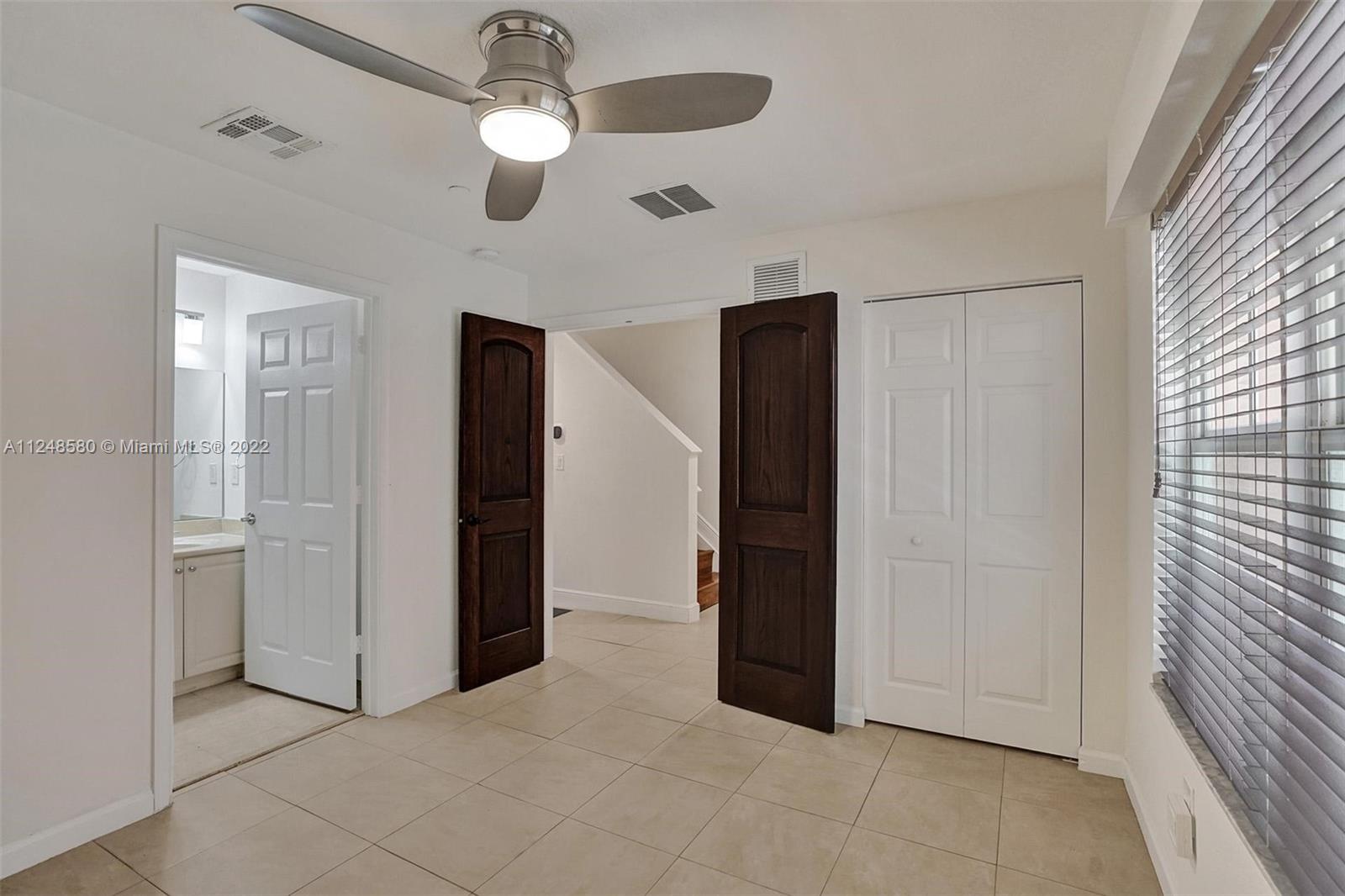 1033 NE 17th Way Unit: 702
