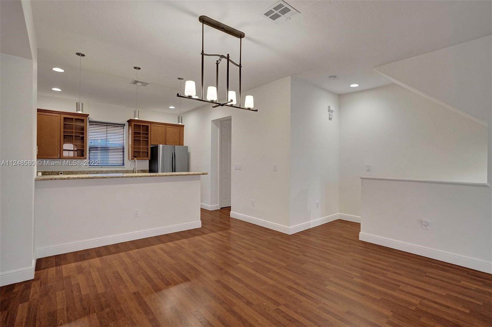 1033 NE 17th Way Unit: 702