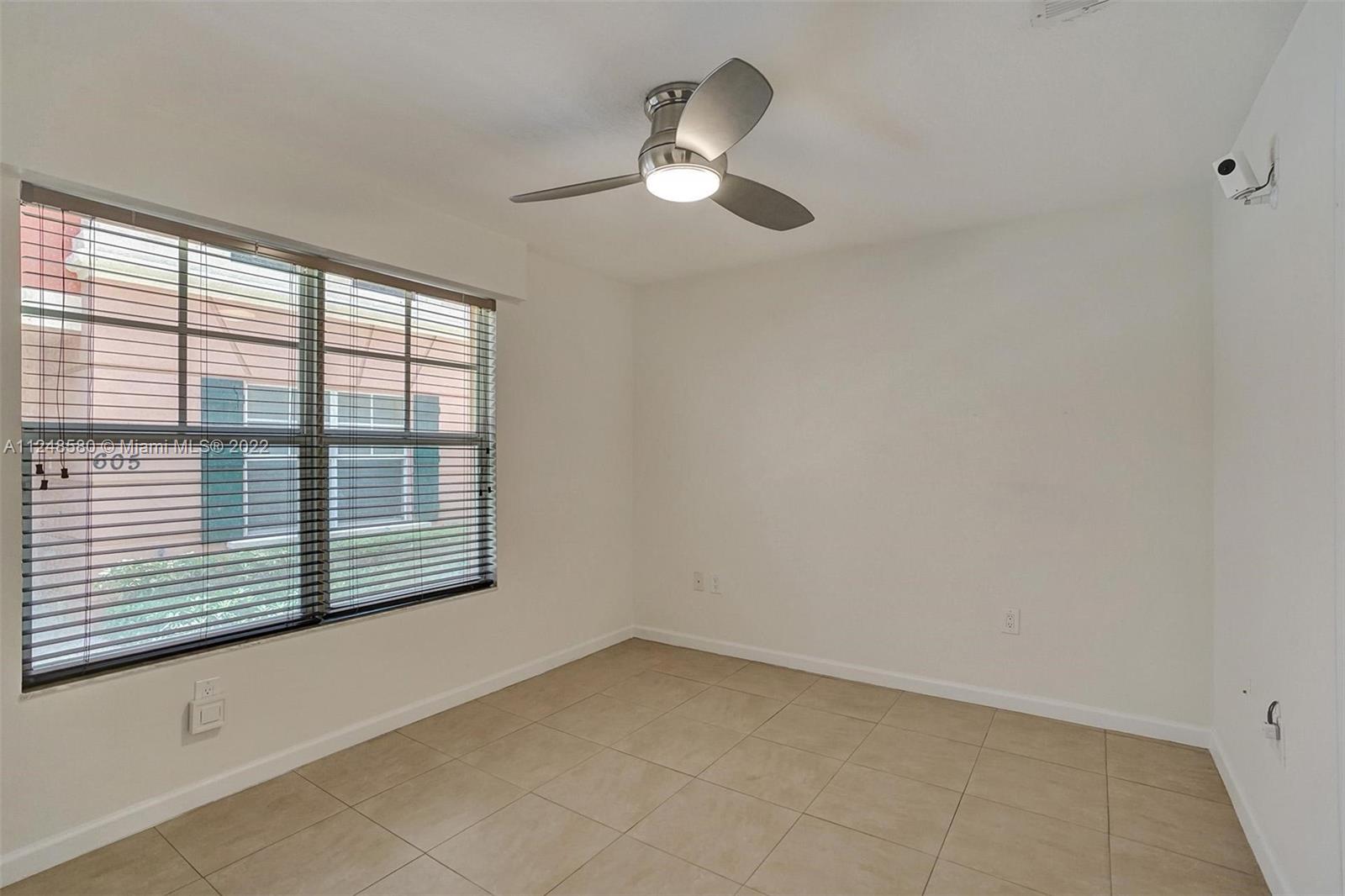 1033 NE 17th Way Unit: 702
