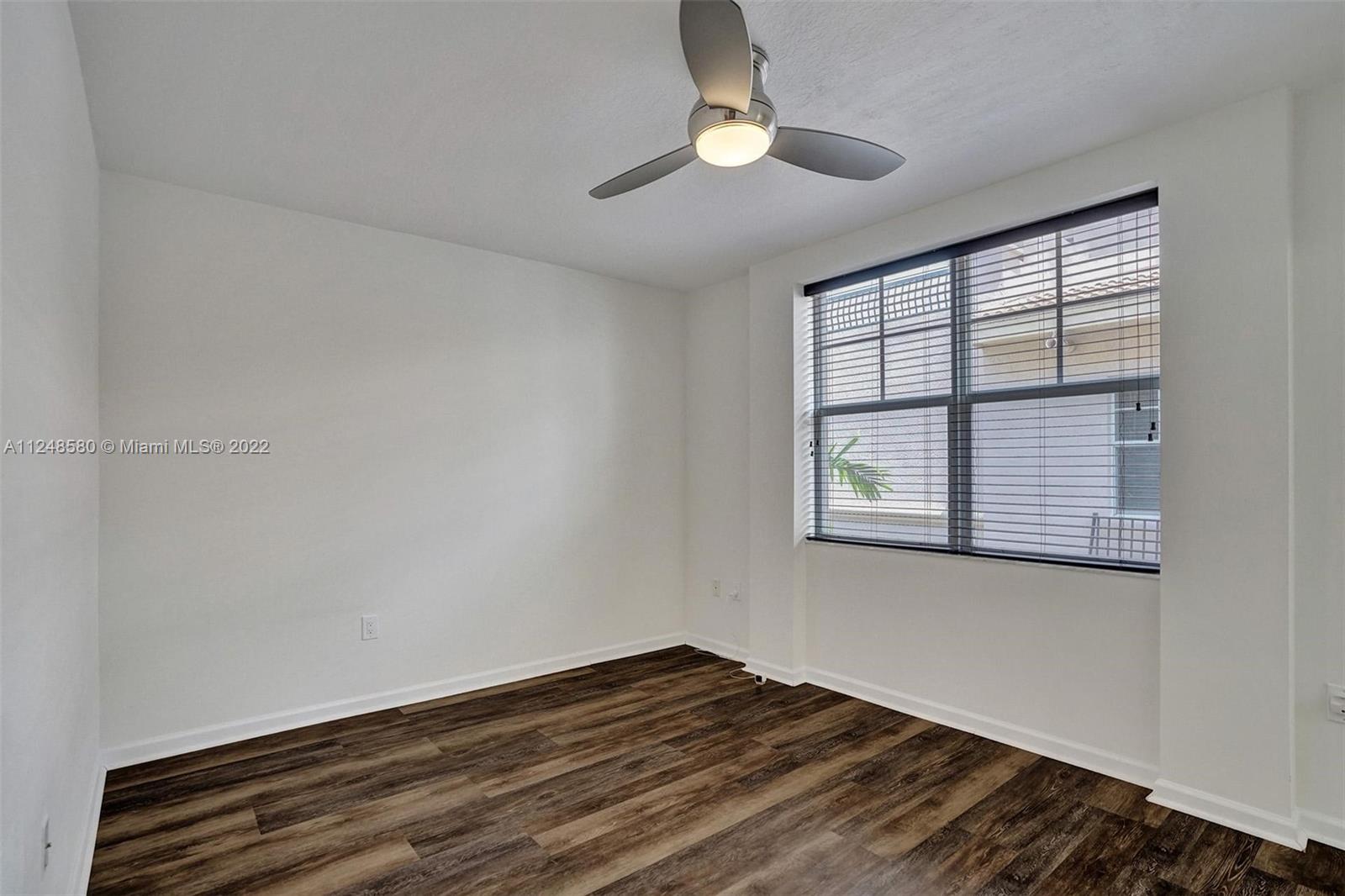 1033 NE 17th Way Unit: 702