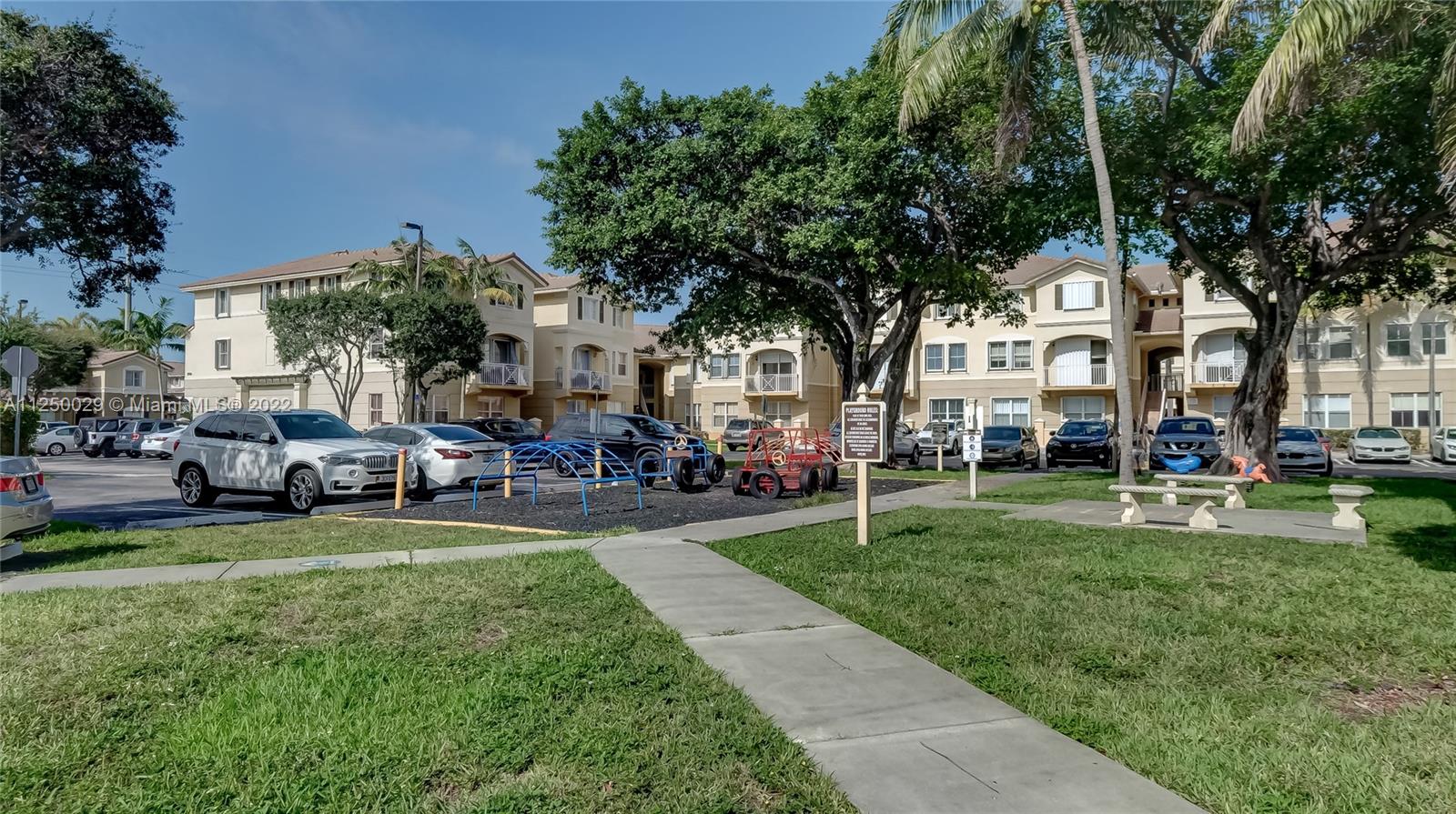 8912 W Flagler St Unit: 212