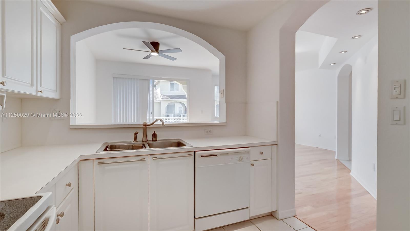 8912 W Flagler St Unit: 212
