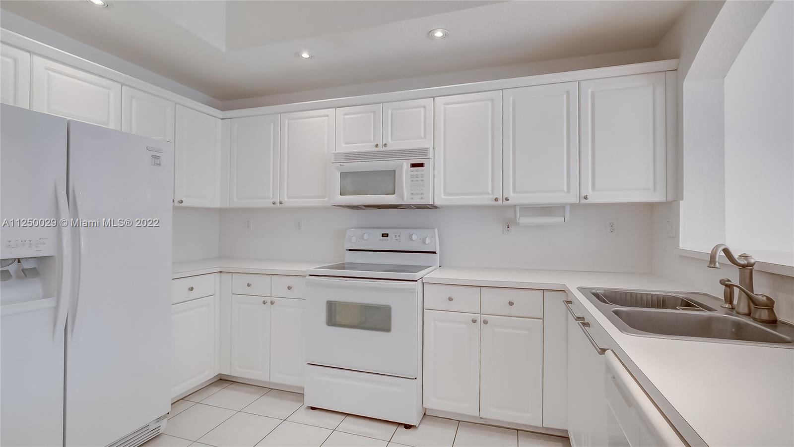 8912 W Flagler St Unit: 212