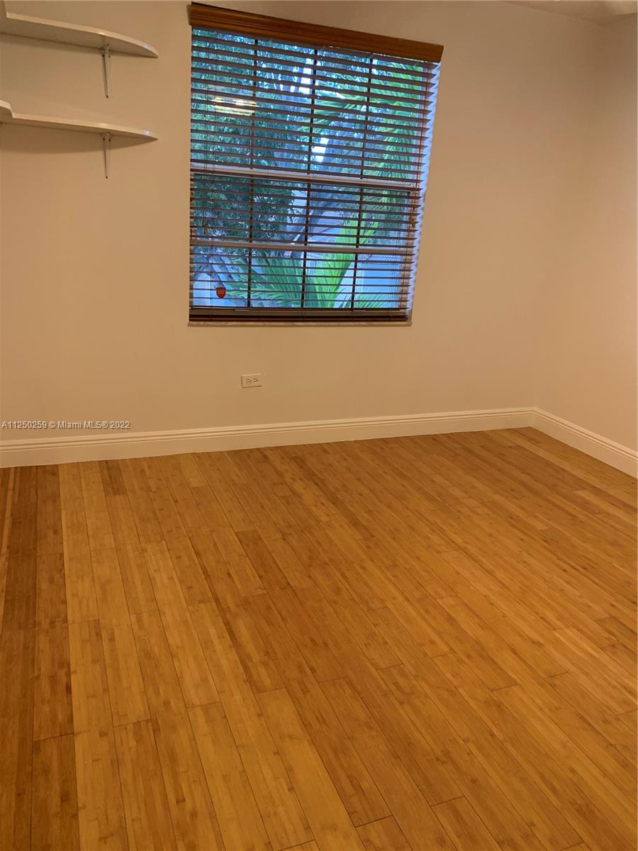 883 SW 179th Ave