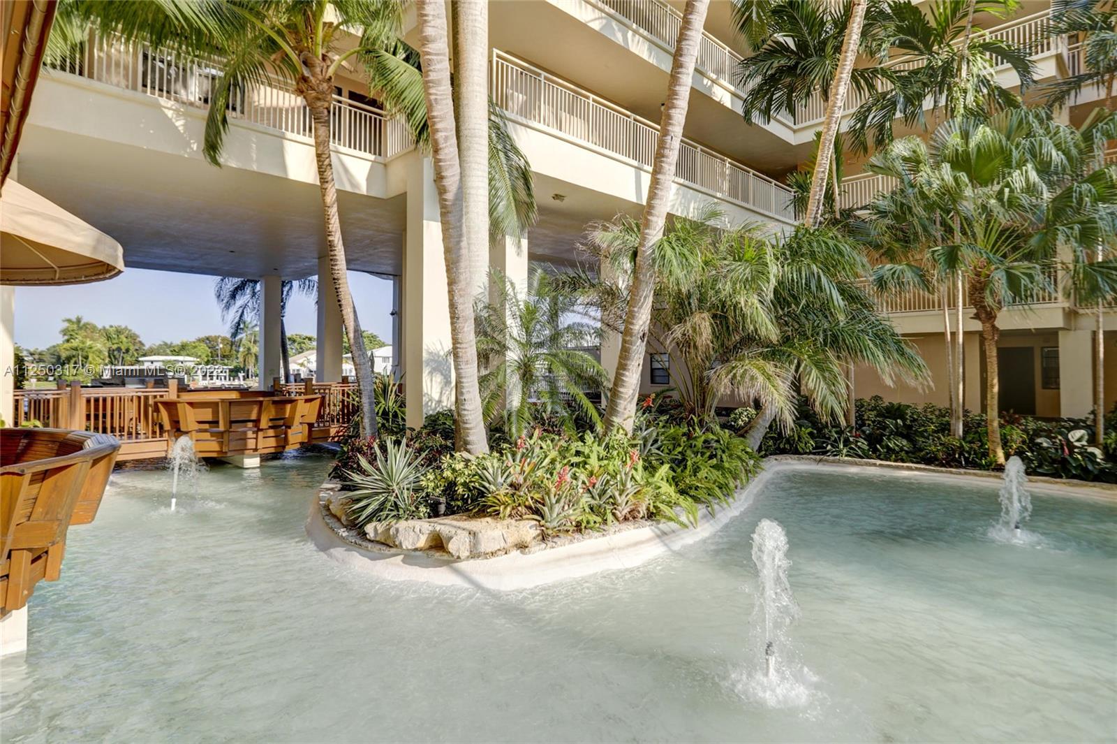 3100 NE 48th St Unit: 306