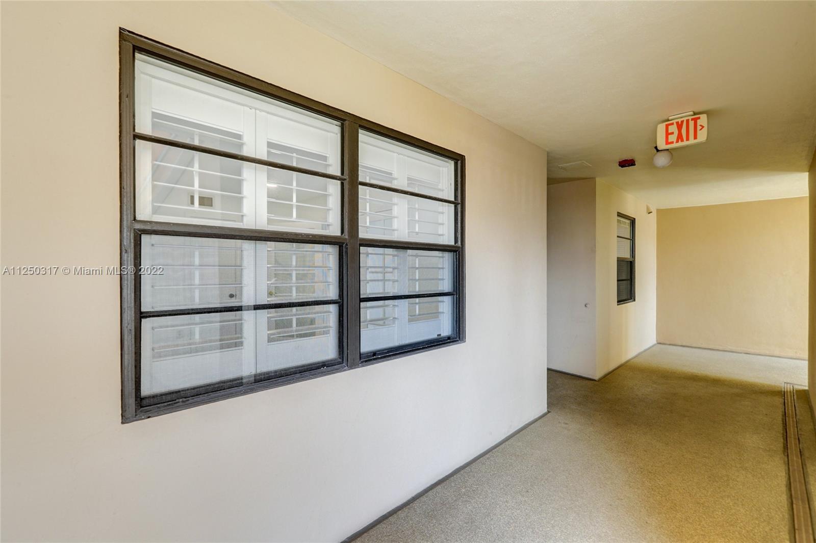 3100 NE 48th St Unit: 306