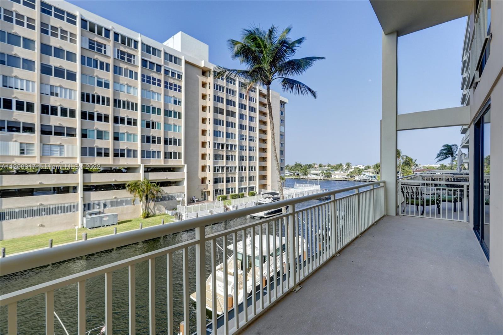 3100 NE 48th St Unit: 306