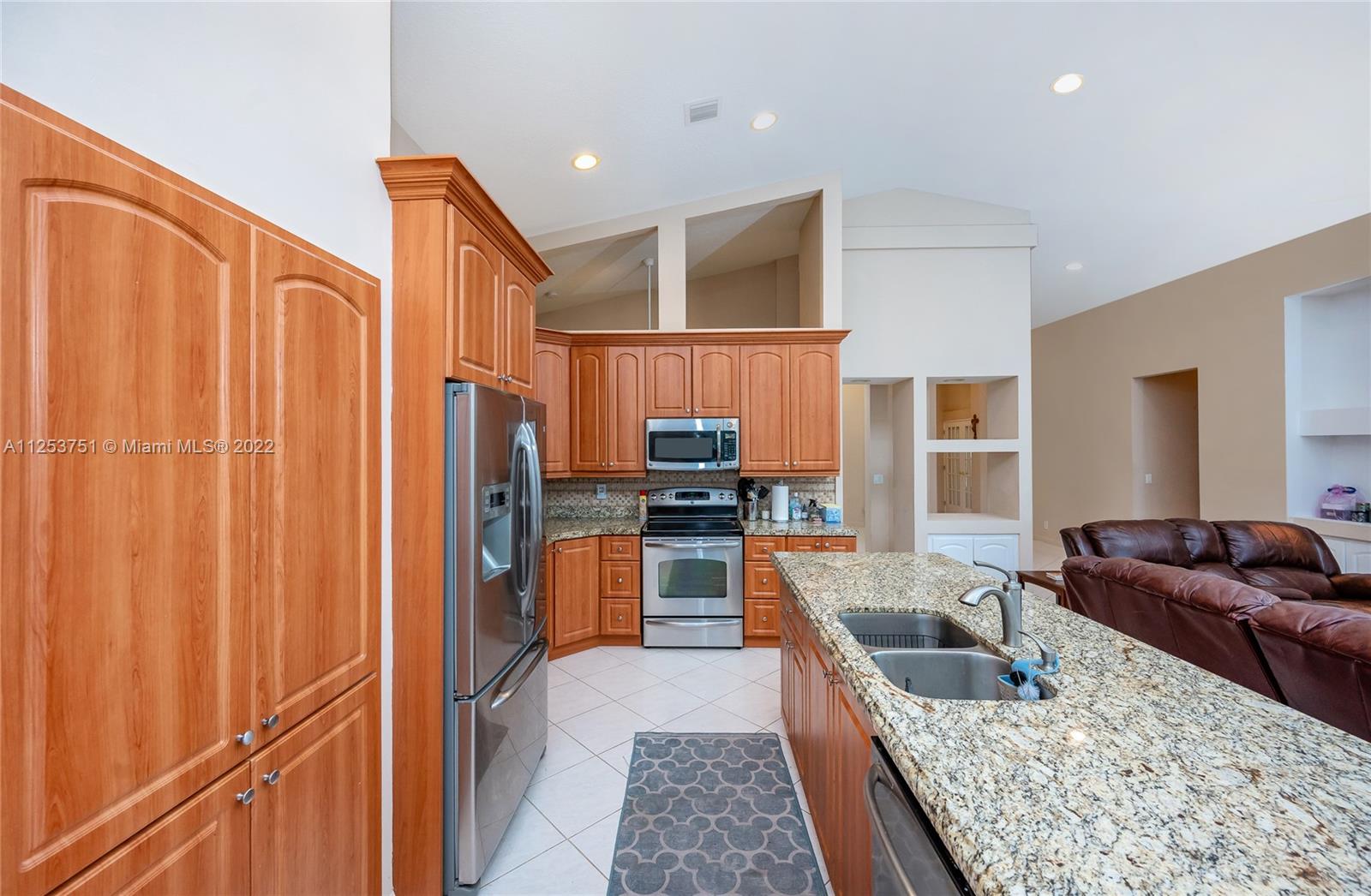 1515 SW 189th Ave