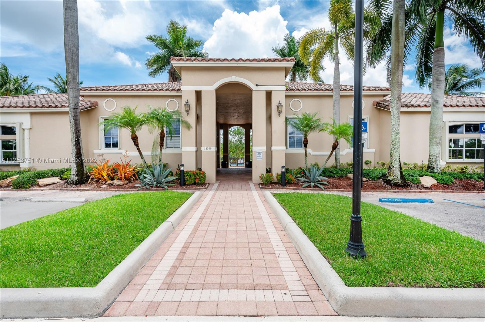 1515 SW 189th Ave