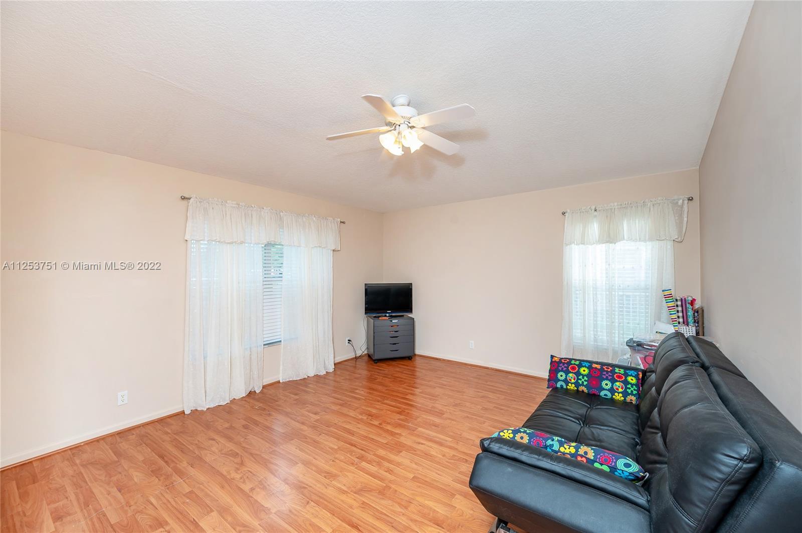 1515 SW 189th Ave