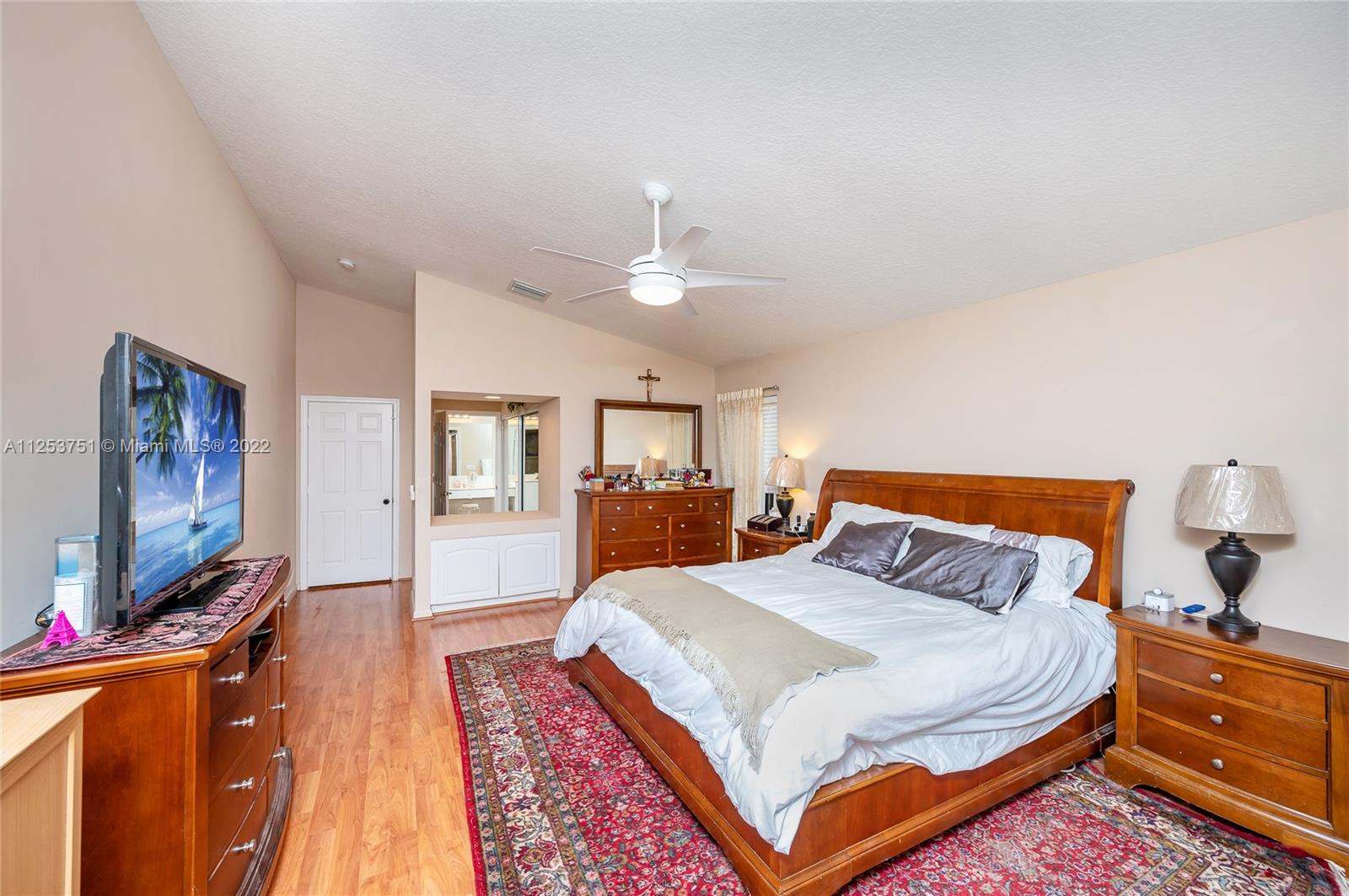 1515 SW 189th Ave