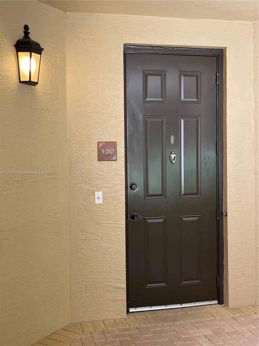 2900 NW 125th Ave Unit: 3-210