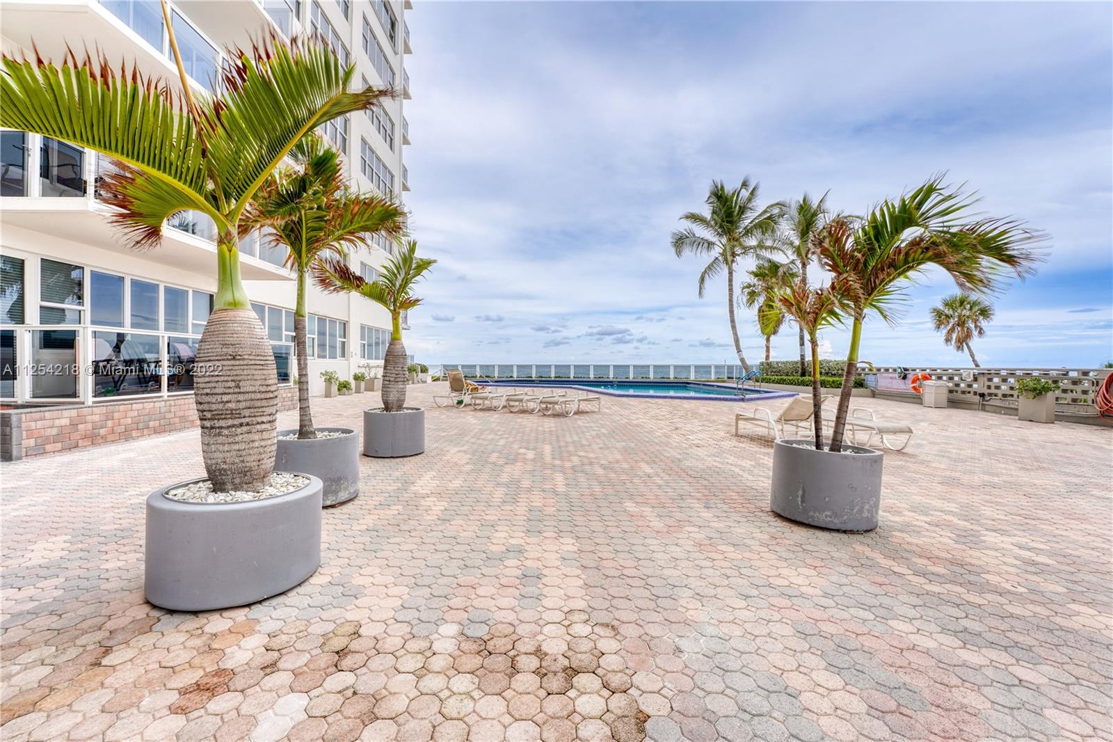3700 Galt Ocean Dr Unit: 902