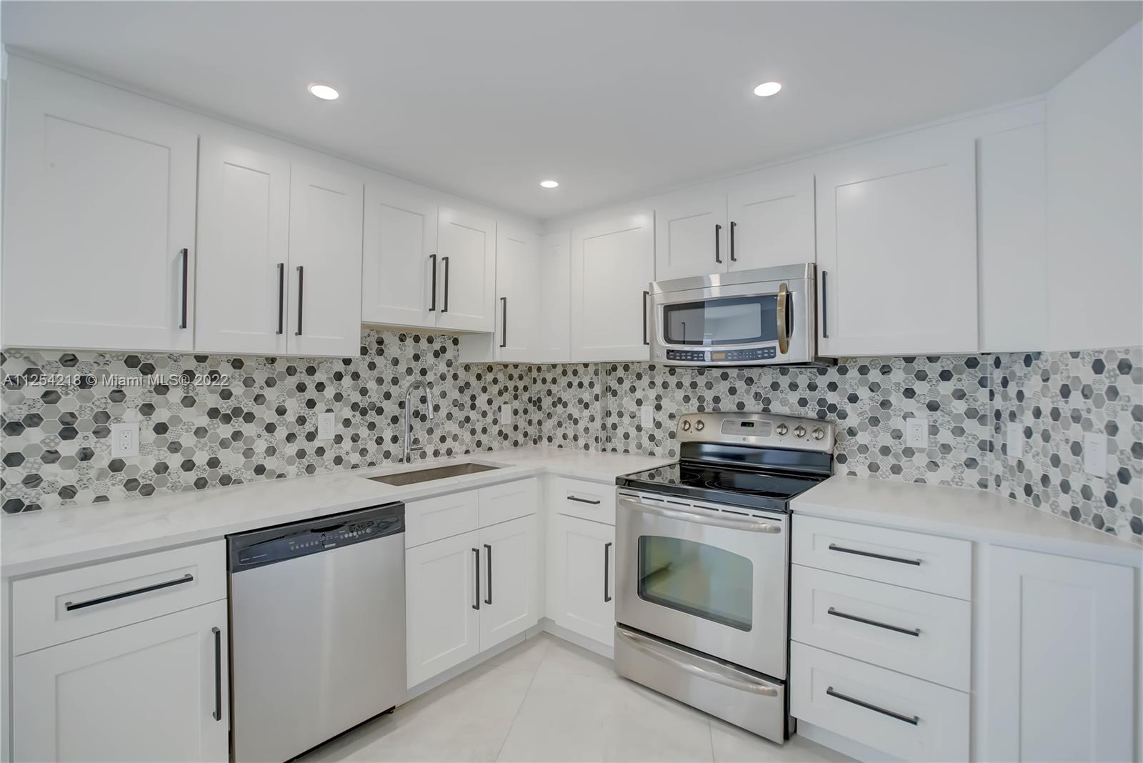 3700 Galt Ocean Dr Unit: 902