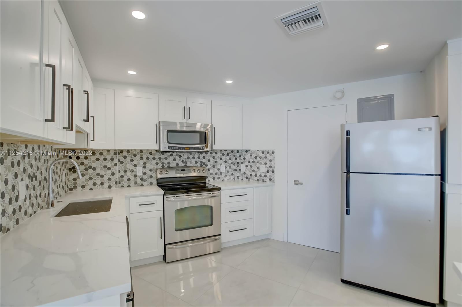 3700 Galt Ocean Dr Unit: 902