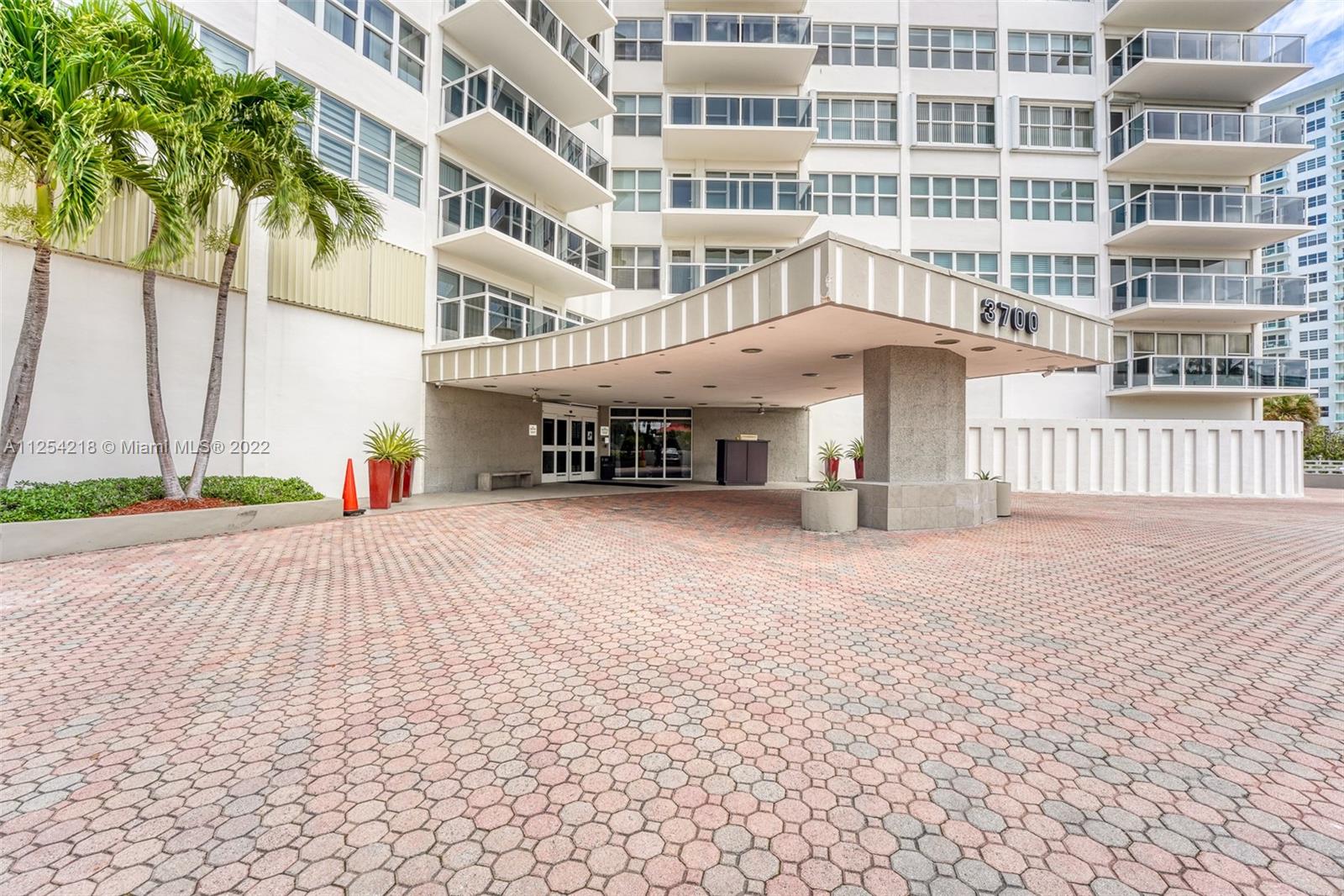 3700 Galt Ocean Dr Unit: 902
