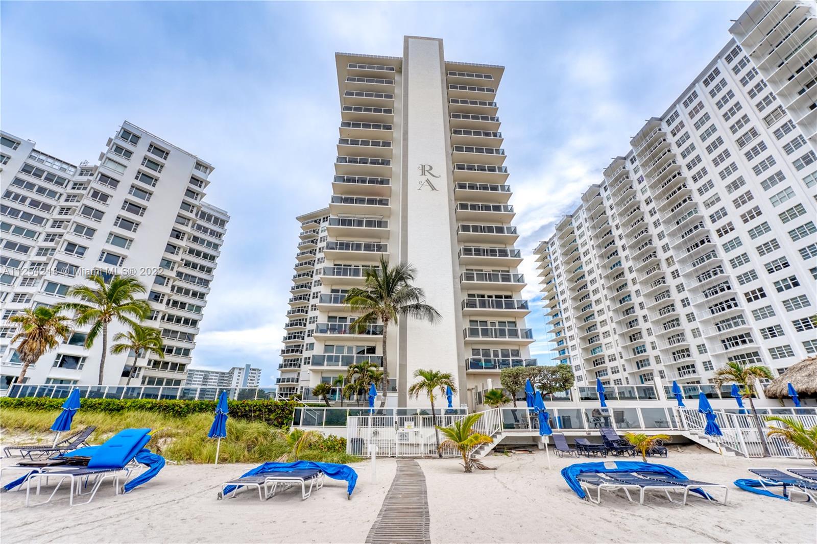3700 Galt Ocean Dr Unit: 902