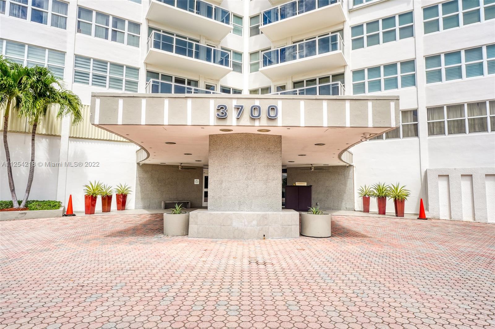 3700 Galt Ocean Dr Unit: 902