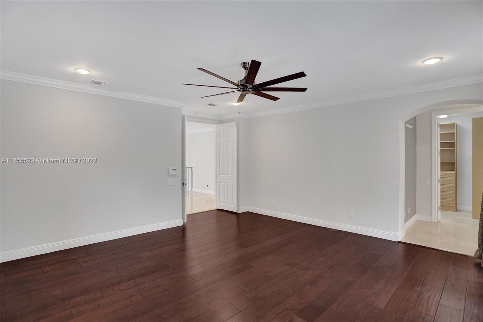 821 SE 2nd Ct Unit: 0