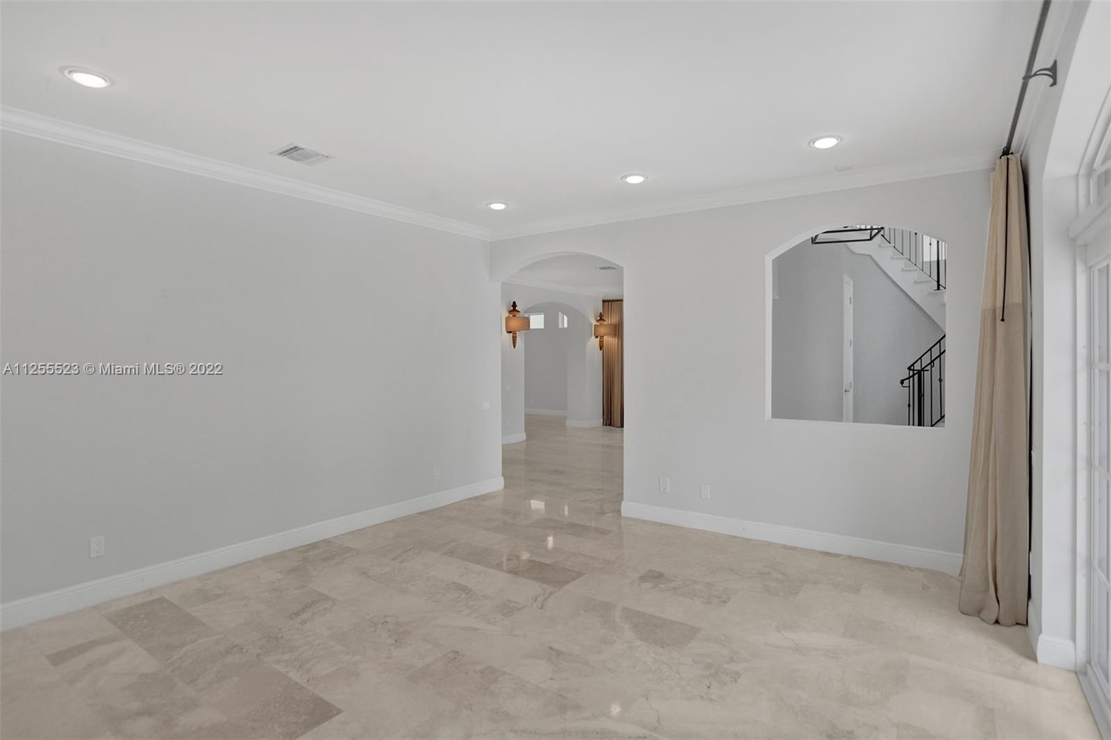 821 SE 2nd Ct Unit: 0