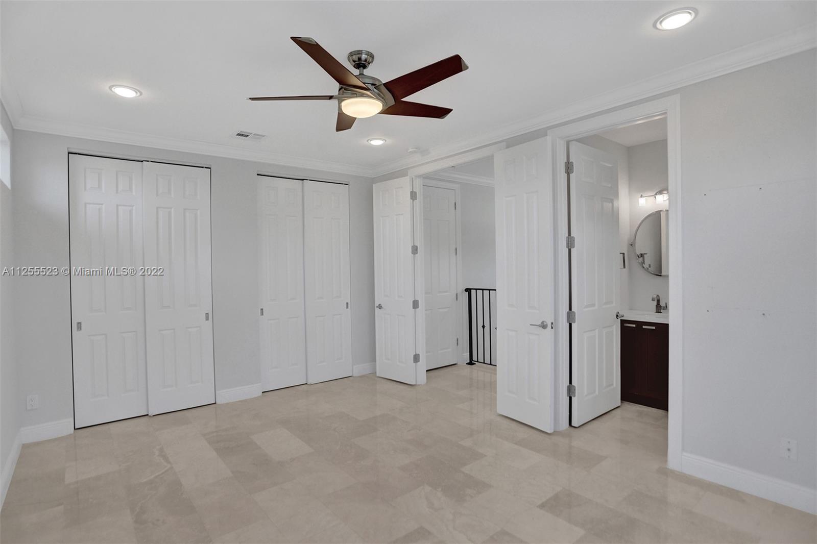 821 SE 2nd Ct Unit: 0