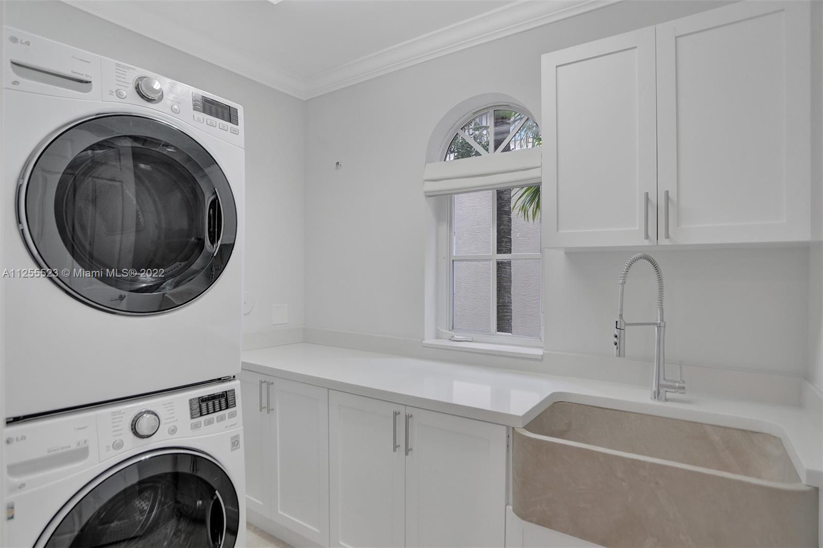 821 SE 2nd Ct Unit: 0