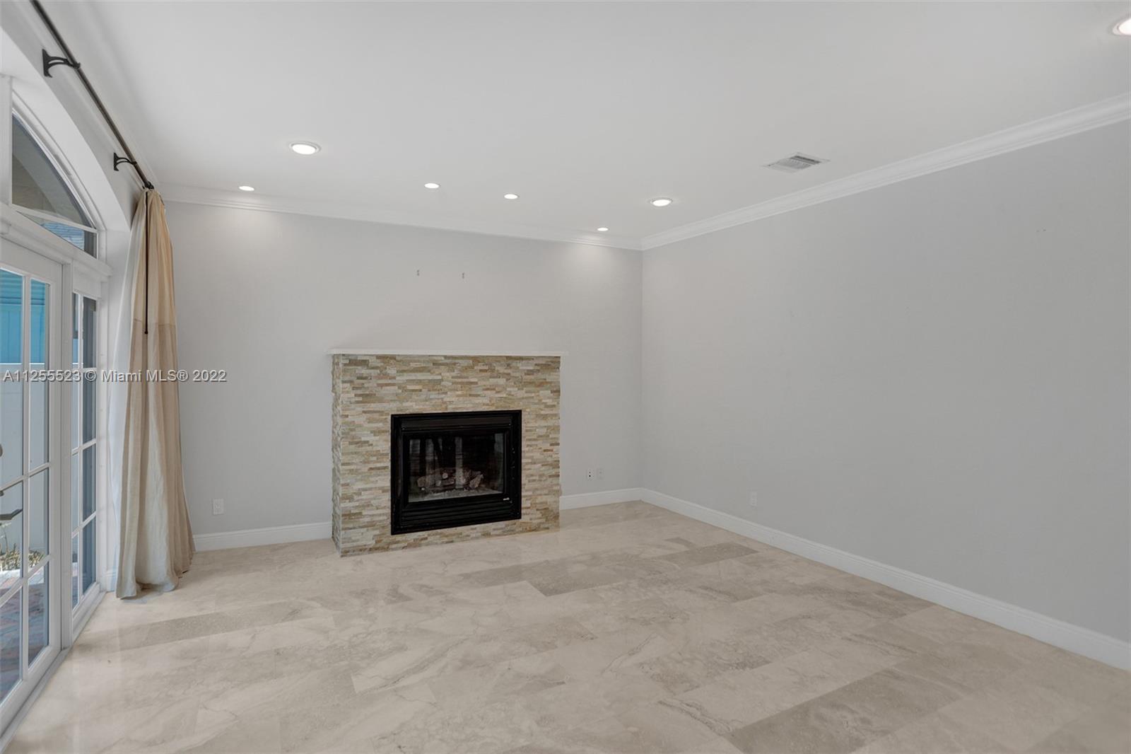 821 SE 2nd Ct Unit: 0