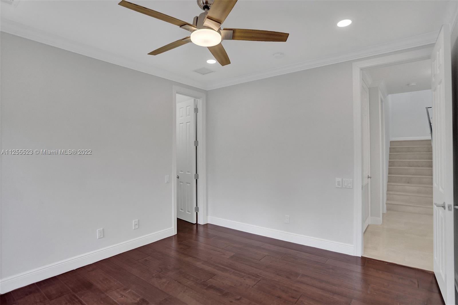 821 SE 2nd Ct Unit: 0