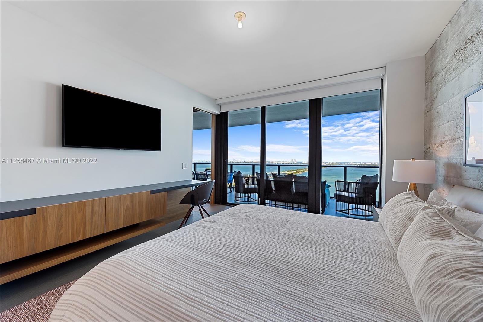 3131 NE 7th Ave Unit: 3004