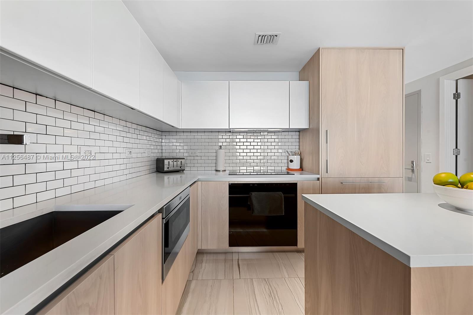 3131 NE 7th Ave Unit: 3004