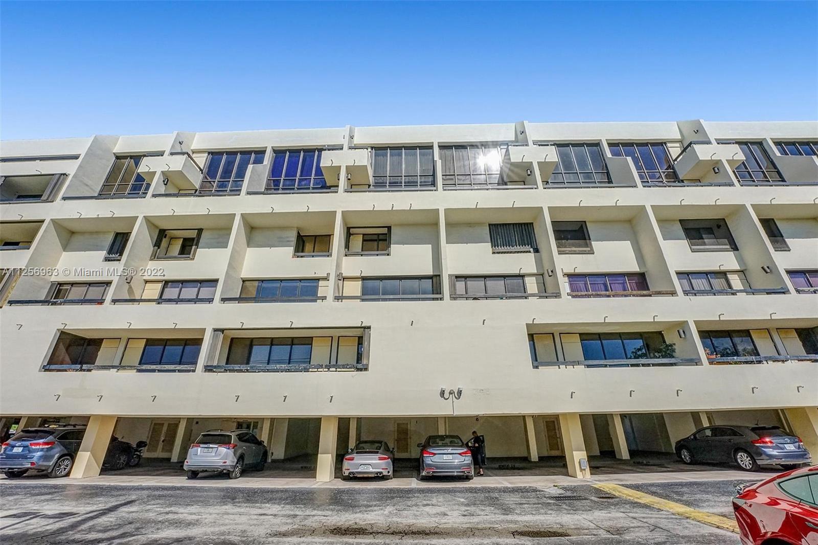 1401 S Federal Hwy Unit: 216