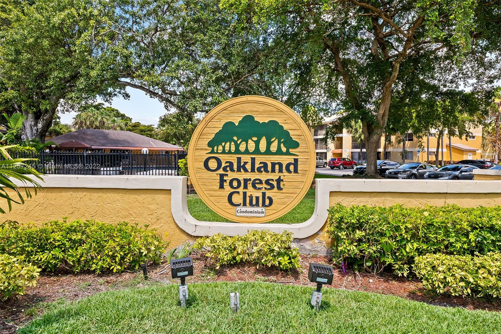 3005 N Oakland Forest Dr Unit: 102