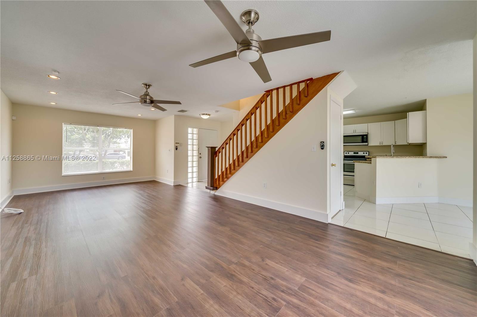 5210 NW 185th Ter