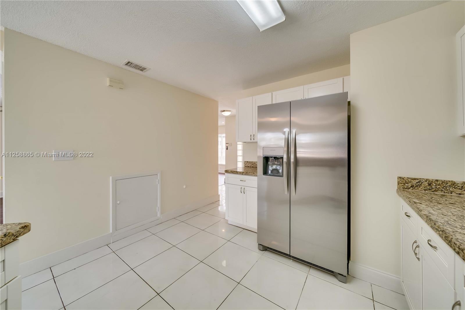 5210 NW 185th Ter