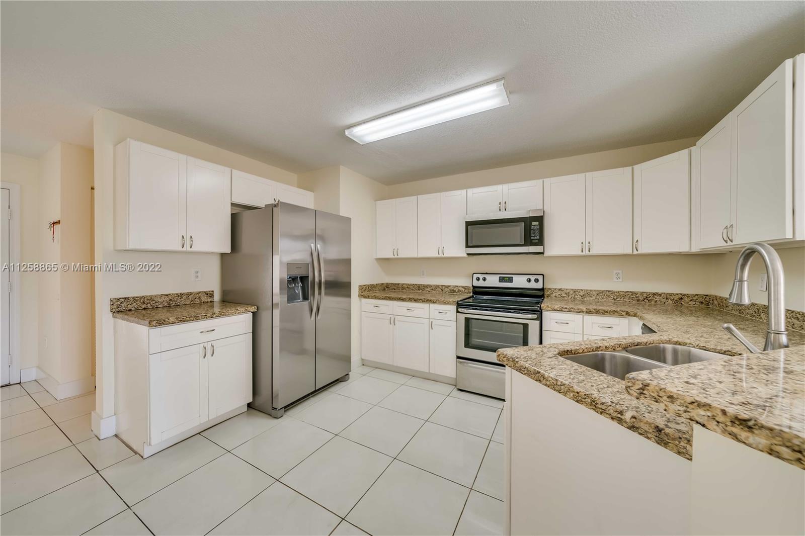 5210 NW 185th Ter