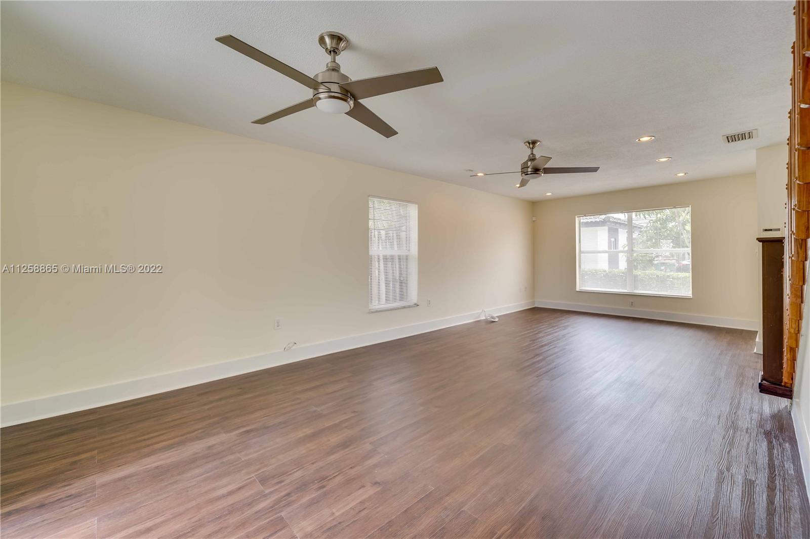 5210 NW 185th Ter