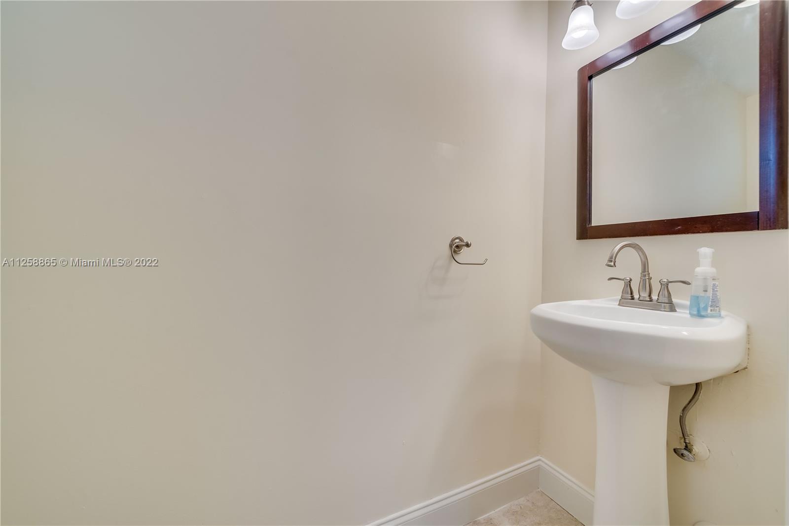 5210 NW 185th Ter