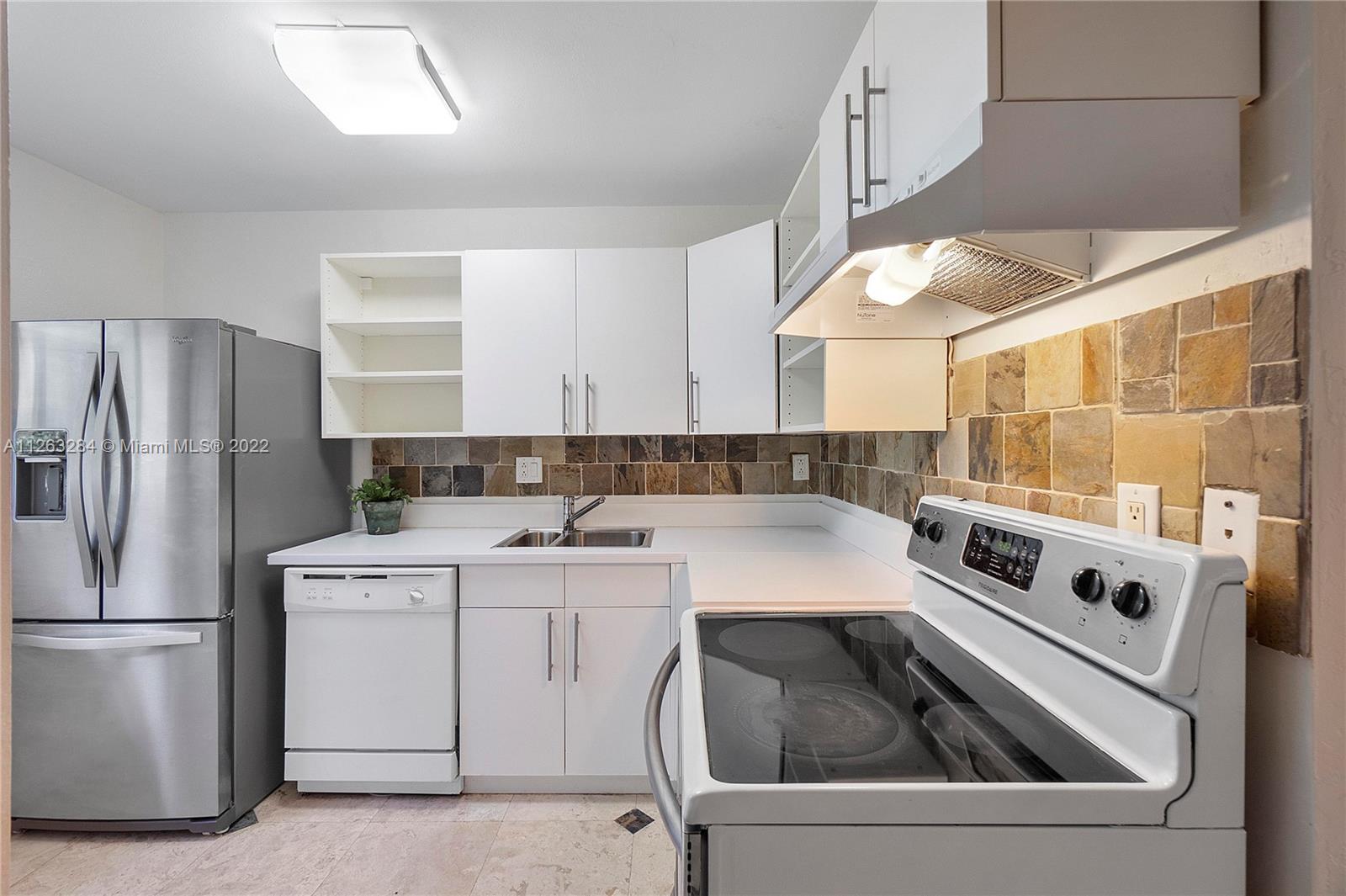 119 Gardens Dr Unit: 203