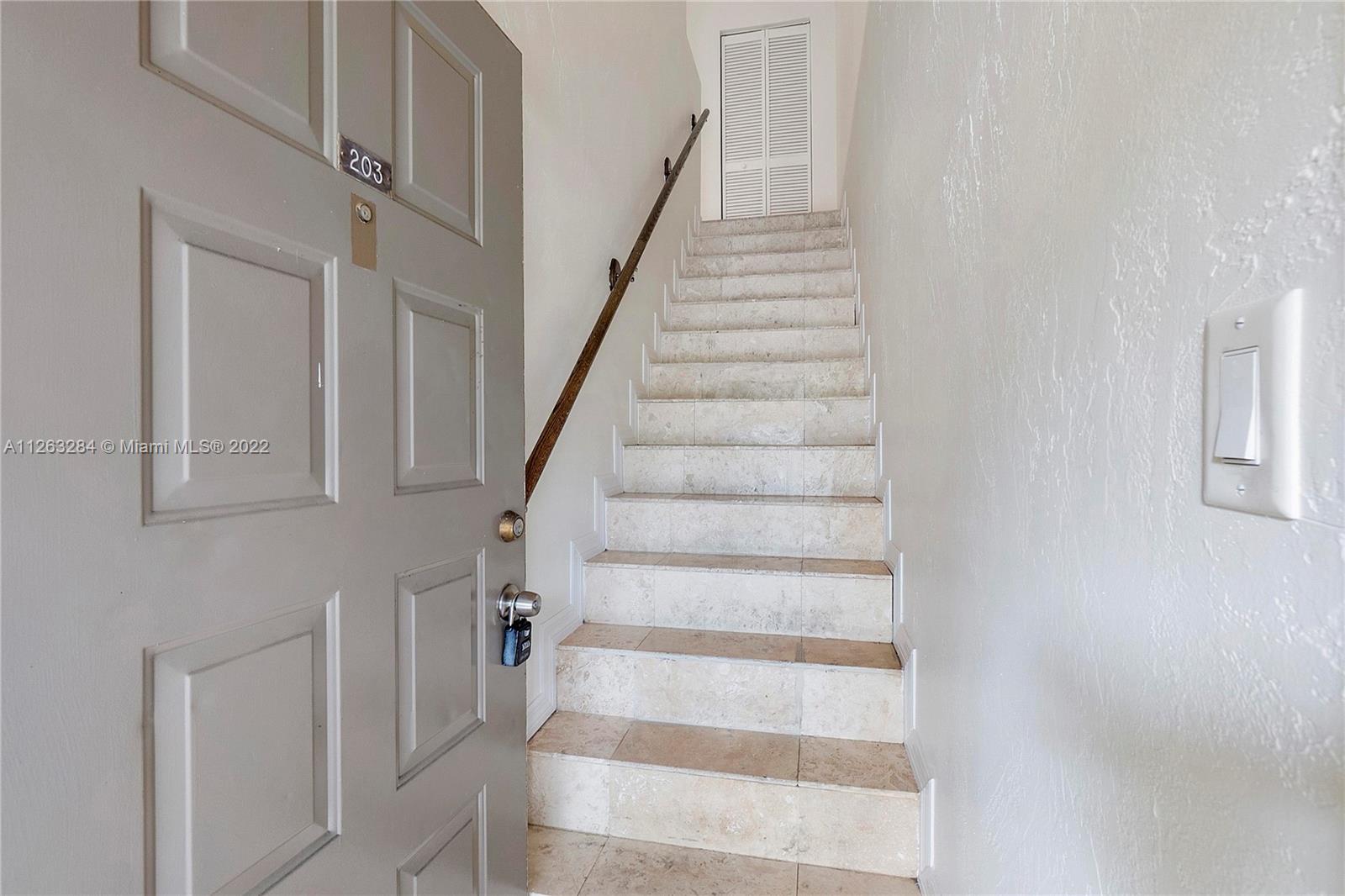 119 Gardens Dr Unit: 203