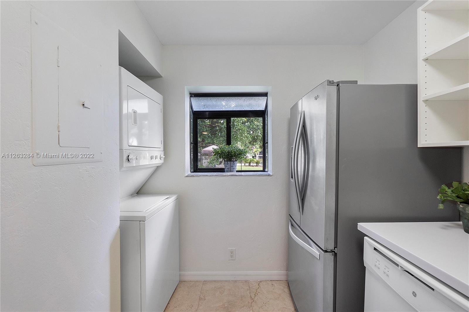119 Gardens Dr Unit: 203