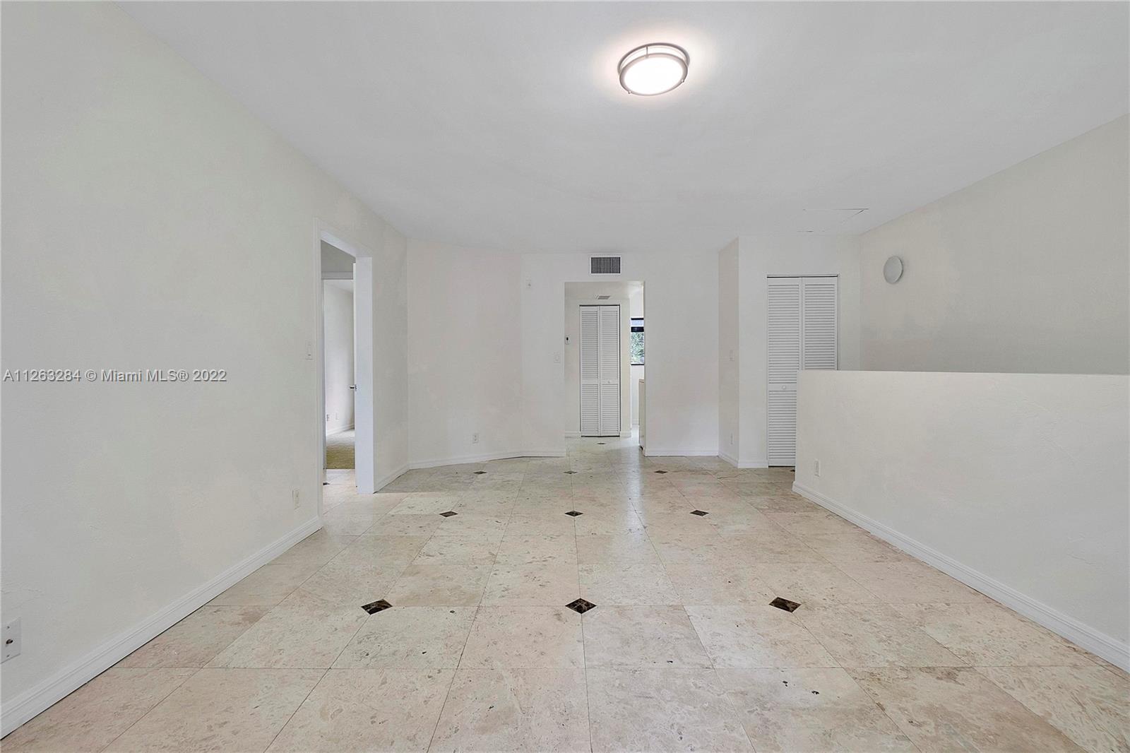 119 Gardens Dr Unit: 203