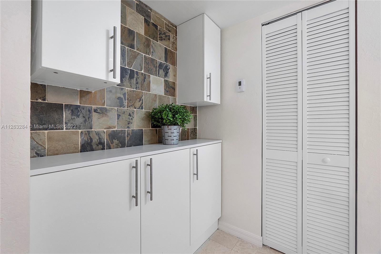 119 Gardens Dr Unit: 203
